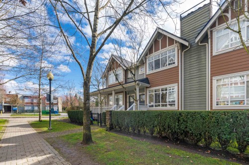 7148 Mont Royal Square, Vancouver, BC 