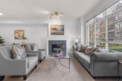 7148 Mont Royal Square, Vancouver, BC 