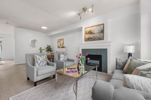 7148 Mont Royal Square, Vancouver, BC 