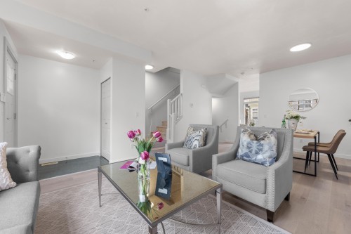 7148 Mont Royal Square, Vancouver, BC 