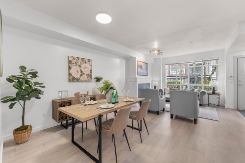 7148 Mont Royal Square, Vancouver, BC 