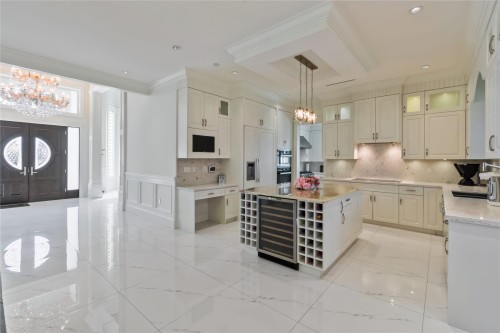 8371 Mowbray Road, Richmond, BC 