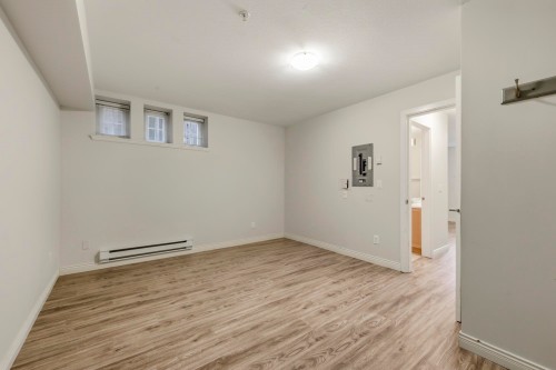 1737 Frances Street, Vancouver, BC 