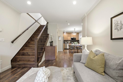 1737 Frances Street, Vancouver, BC 