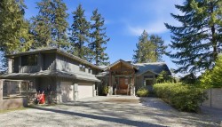 7626 Eureka Avenue Halfmoon Bay, BC V7Z 1A1