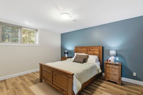 7626 Eureka Avenue, Halfmoon Bay, BC 