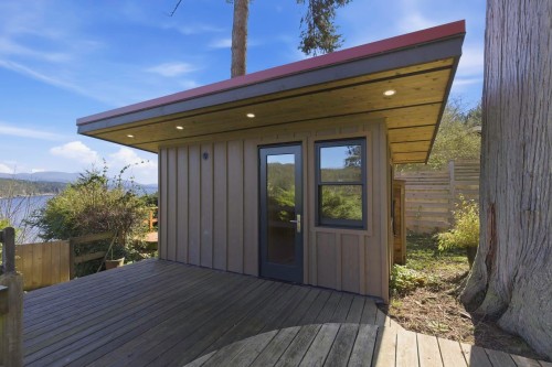 7626 Eureka Avenue, Halfmoon Bay, BC 