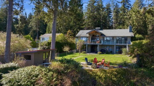 7626 Eureka Avenue, Halfmoon Bay, BC 