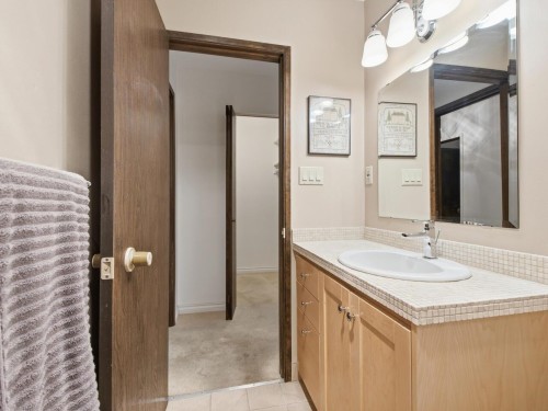 533 Ascot Street, Coquitlam, BC 