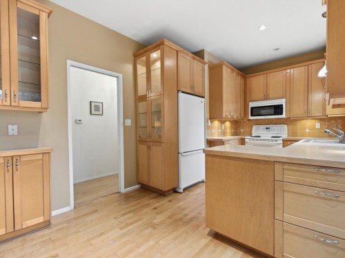 533 Ascot Street, Coquitlam, BC 