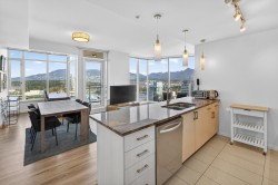 3104-1211 Melville Street Vancouver, BC V6E 0A7