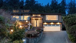 494 Craigmohr Drive West Vancouver, BC V7S 1W6