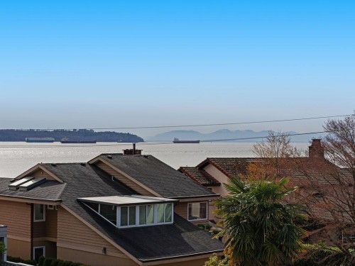 2317 Bellevue Avenue, West Vancouver, BC 