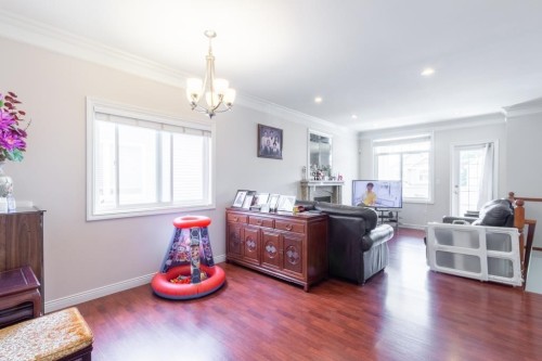7487 Rosewood Street, Burnaby, BC 