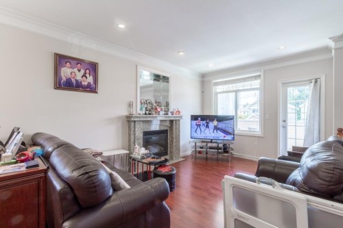 7487 Rosewood Street, Burnaby, BC 