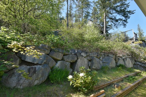 5689 Salmon Drive, Sechelt, BC 