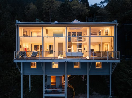 90 Isleview Place  West Vancouver, BC V0N 2E0