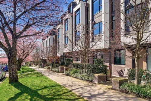 7615 Yukon Street, Vancouver, BC 