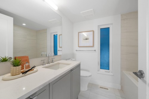 7615 Yukon Street, Vancouver, BC 