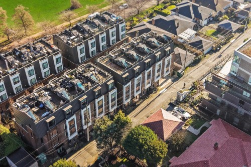 7615 Yukon Street, Vancouver, BC 