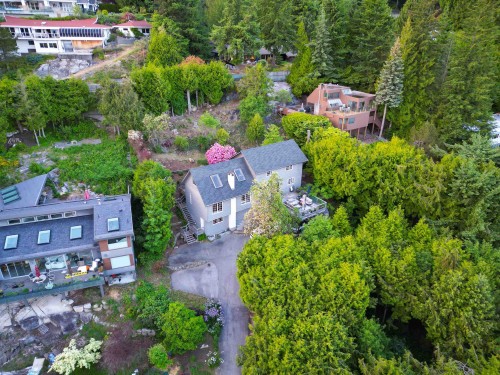 4607 Woodgreen Drive, West Vancouver, BC 