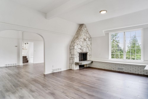4607 Woodgreen Drive, West Vancouver, BC 