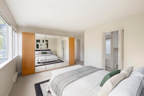 5735 Bluebell Drive, West Vancouver, BC 