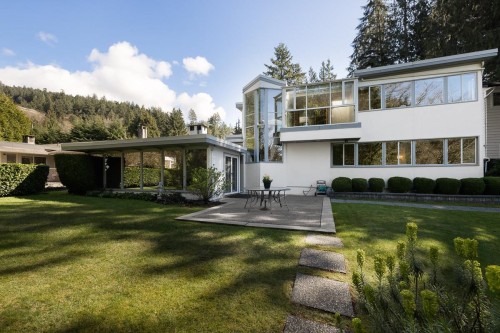 5735 Bluebell Drive, West Vancouver, BC 