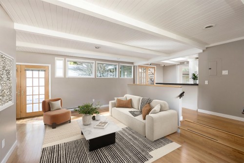 5735 Bluebell Drive, West Vancouver, BC 