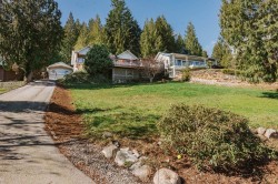 1205 St Andrews Road Gibsons, BC V0N 1V1