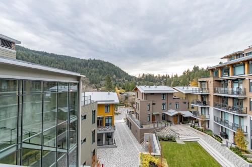 401-6687 Nelson Avenue, West Vancouver, BC 