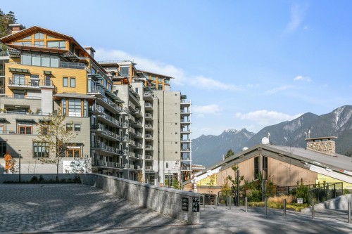 401-6687 Nelson Avenue, West Vancouver, BC 