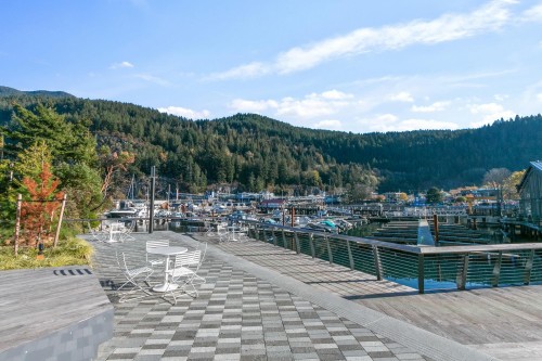 401-6687 Nelson Avenue, West Vancouver, BC 