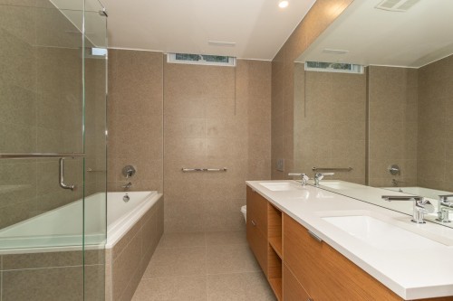 401-6687 Nelson Avenue, West Vancouver, BC 