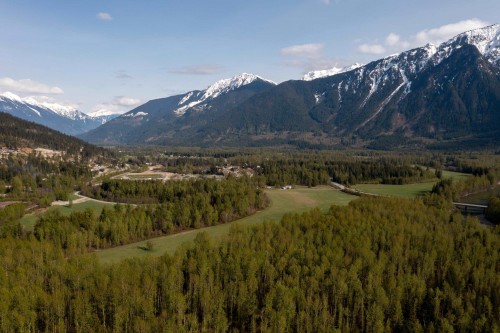 1691 Highway 99, Pemberton, BC 