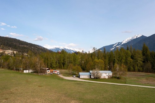 1691 Highway 99, Pemberton, BC 