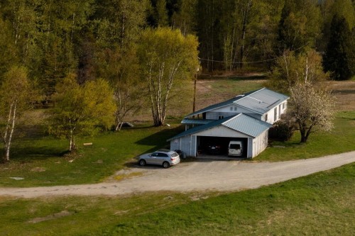 1691 Highway 99, Pemberton, BC 