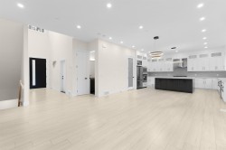 23680 132 Avenue  Maple Ridge, BC V4R 2S5