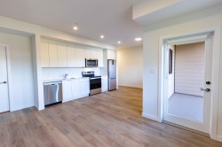 508-39180 Finch Place Squamish, BC V8B 1G8