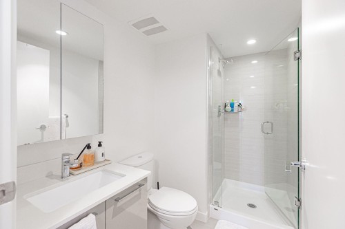 10-7708 Alderbridge Way, Richmond, BC 