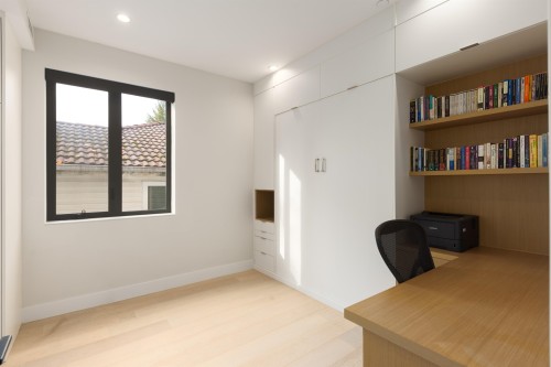 2939 15Th Avenue W, Vancouver, BC 