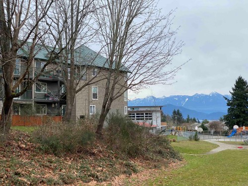 27-622 Farnham Road  Gibsons, BC V0N 1V8