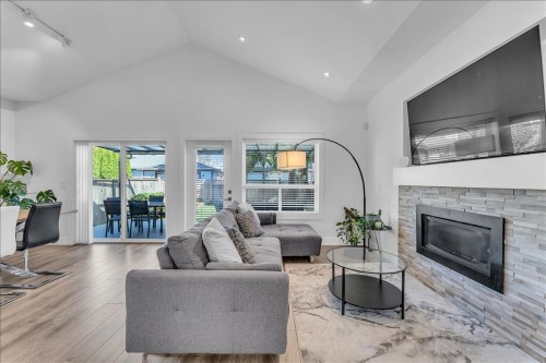 7430 Canada Way, Burnaby, BC 