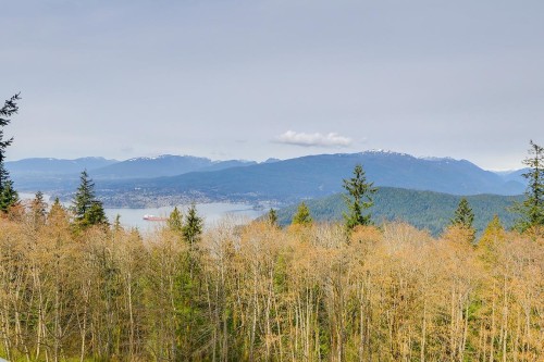 507-8940 University Crescent  Burnaby, BC V5A 0E7