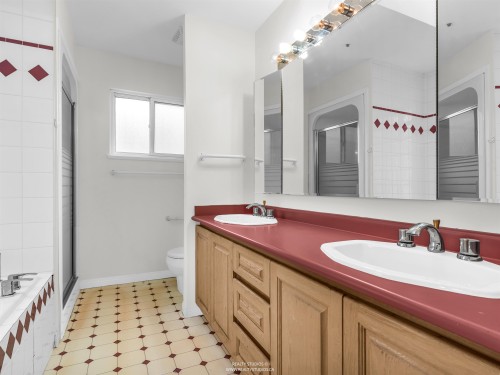 47 50Th Avenue E, Vancouver, BC 