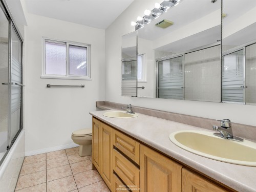 47 50Th Avenue E, Vancouver, BC 