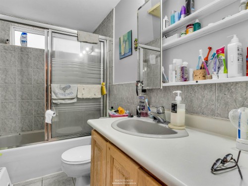 47 50Th Avenue E, Vancouver, BC 