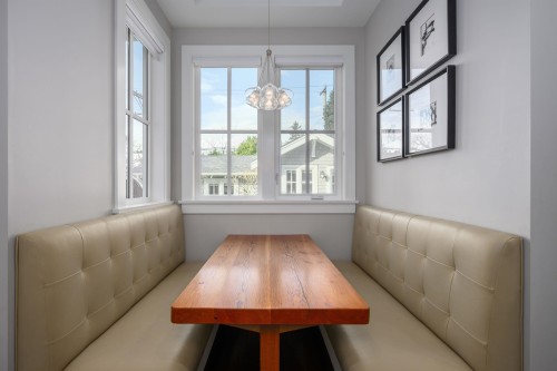 4297 11Th Avenue W, Vancouver, BC 