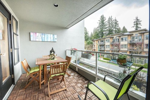 206-3151 Woodbine Drive, North Vancouver, BC 