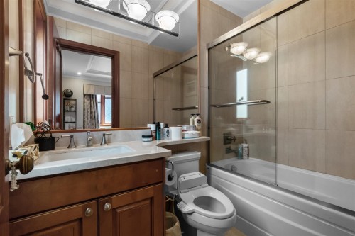 1155 54Th Avenue W, Vancouver, BC 